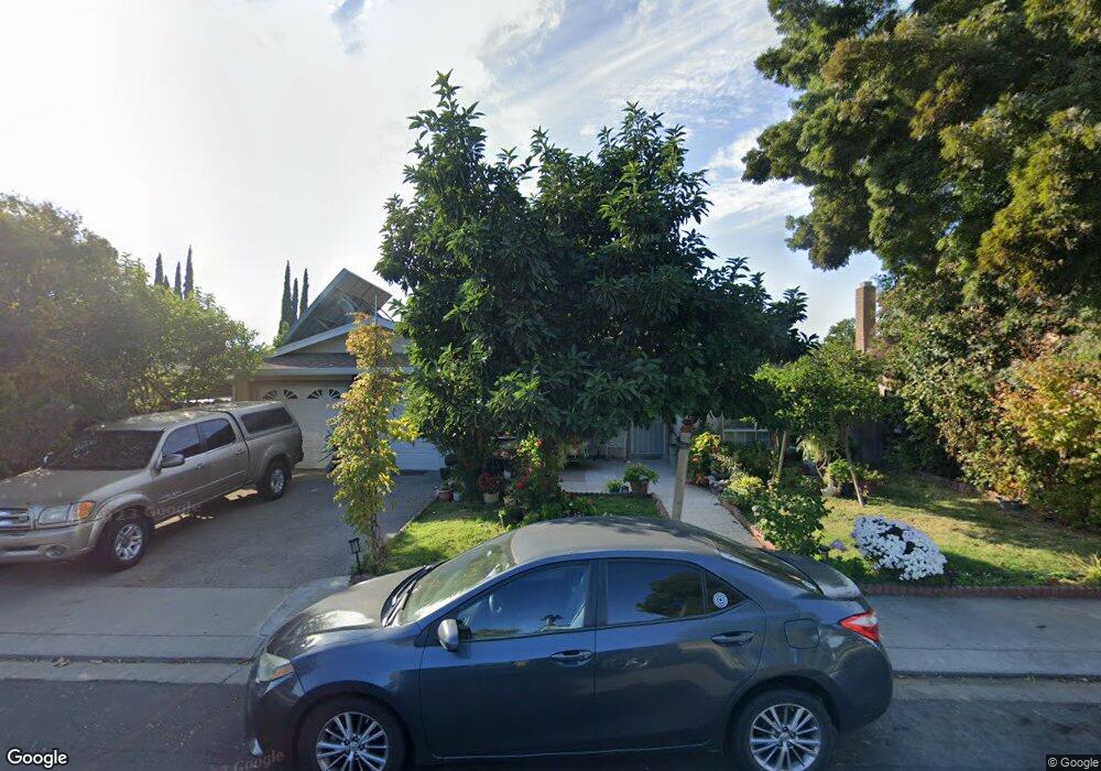 1039 Ebbetts Ave, Manteca, CA 95337 - photo 1