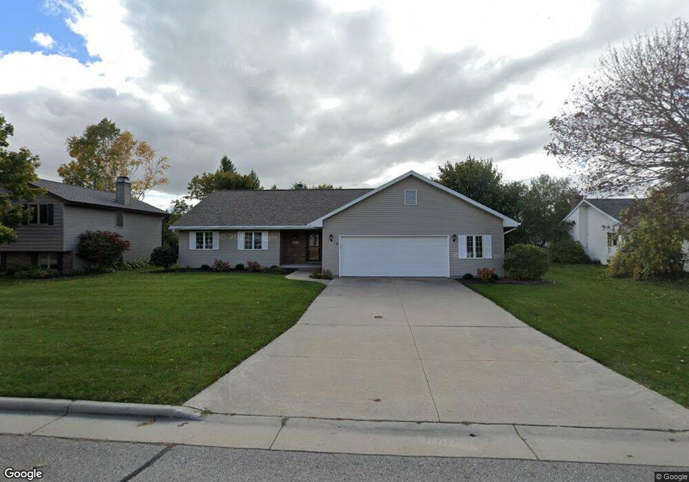 2305 W Seneca Dr, Appleton, WI 54914 - photo 1
