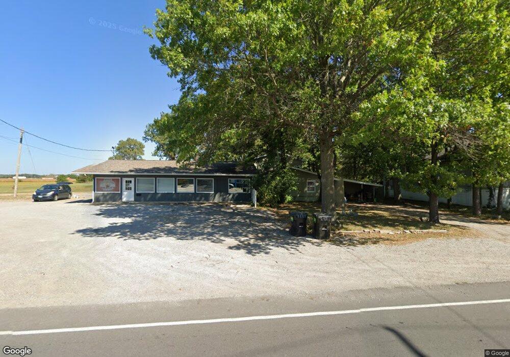 1010 N Main St, Harrisburg, IL 62946 - photo 1