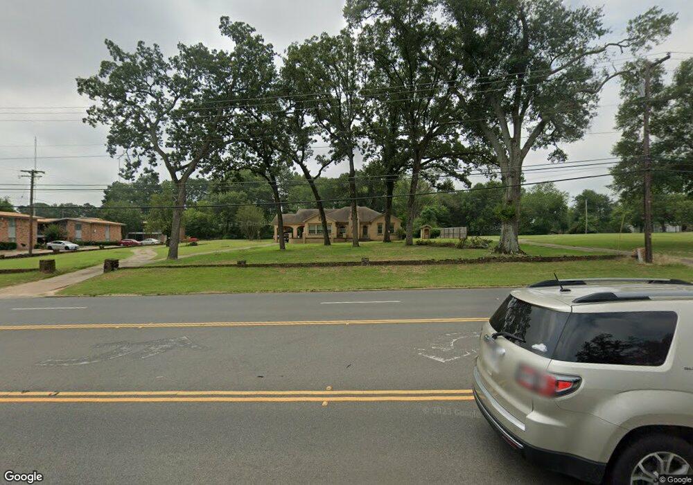 2112 E Marshall Ave, Longview, TX 75601 - photo 1