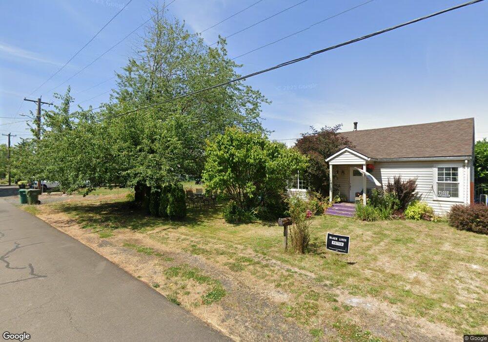 926 SE Maple St, Dundee, OR 97115 - photo 1