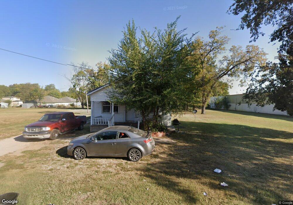 206 W 4th St, Tahlequah, OK 74464 - photo 1