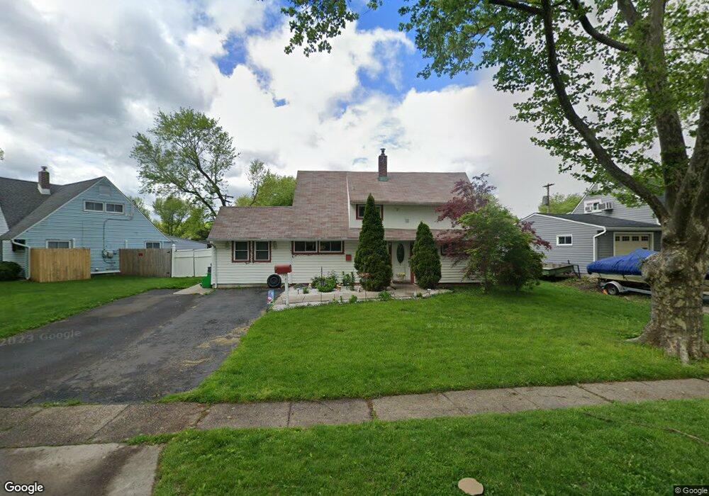 161 Red Cedar Dr, Levittown, PA 19055 - photo 1