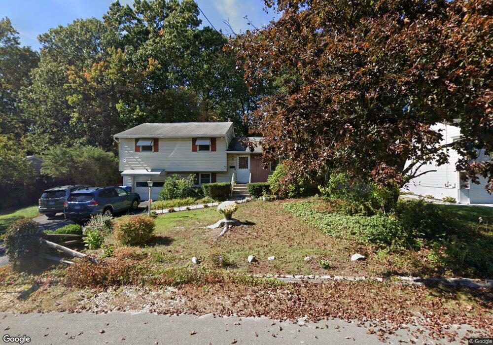 147 Oldham Ave, Waterbury, CT 06705 - photo 1