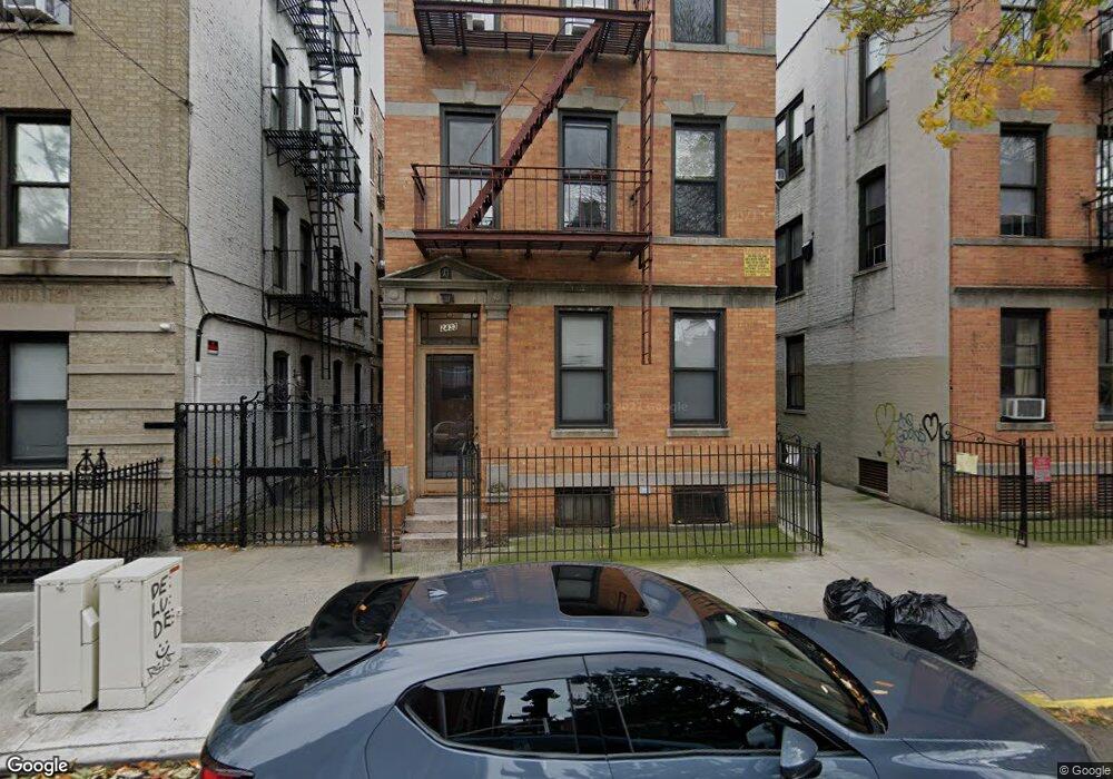 2433 38th St, Long Island City, NY 11103 - photo 1