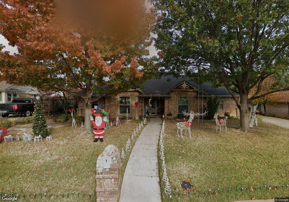 328 Circleview Dr N, Hurst, TX 76054 - photo 1