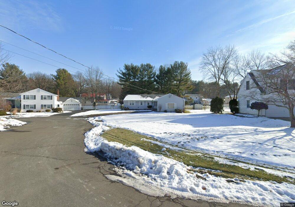 74 Vardon Rd, West Hartford, CT 06117 - photo 1