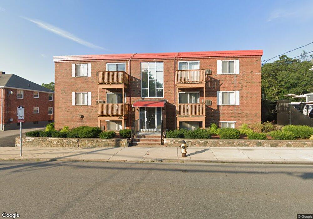 116 Trapelo Rd unit 10, Waltham, MA 02452 - photo 1