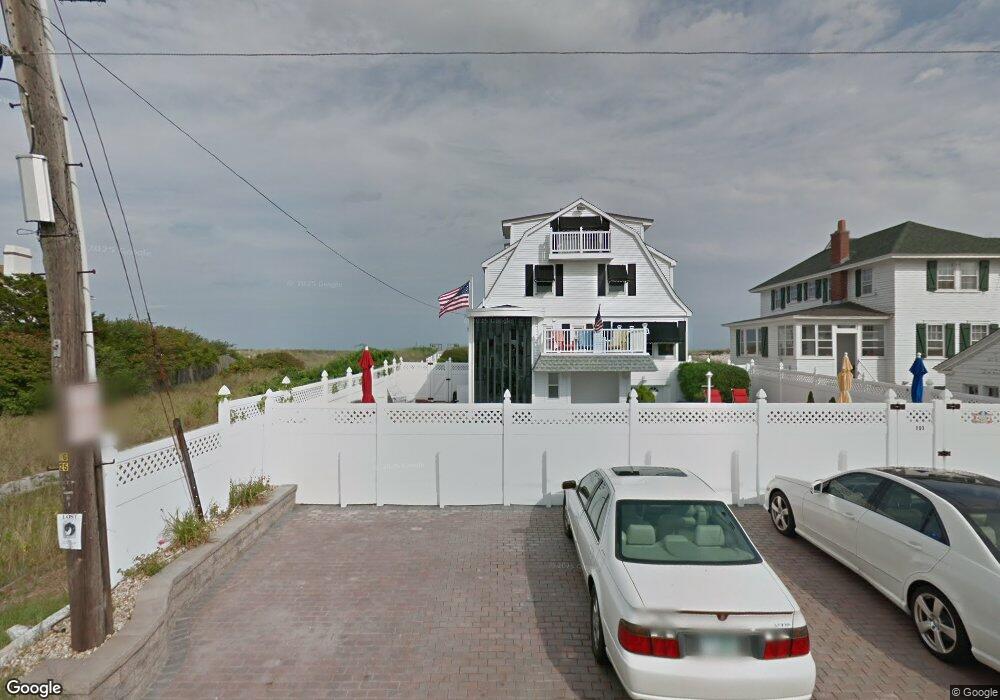 205 Atlantic Ave, Seabrook, NH 03874 - photo 1