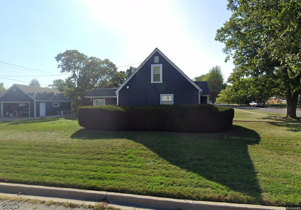 2103 8th Pkwy, Waukegan, IL 60085 - photo 1