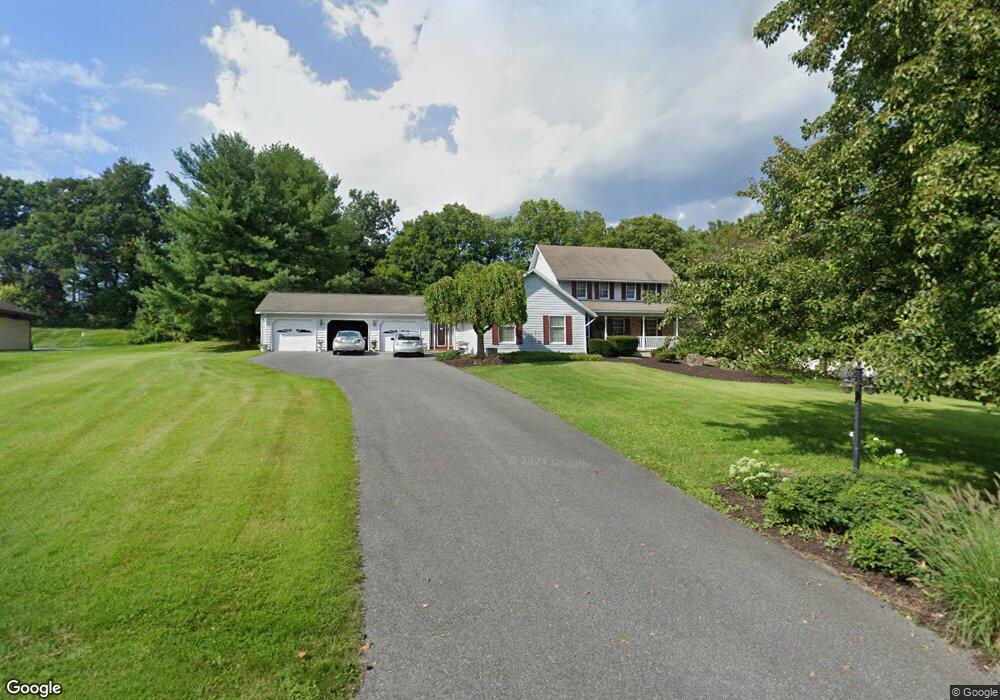 811 American General Dr, Easton, PA 18040 - photo 1