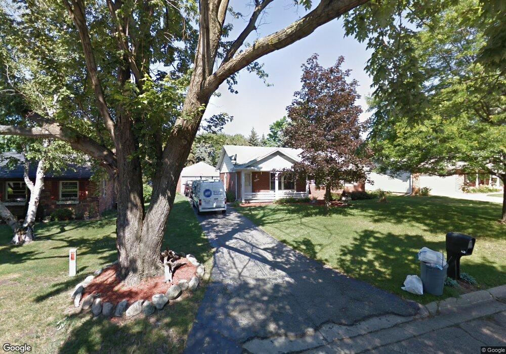 4336 Greentree Dr, Flint, MI 48507 - photo 1