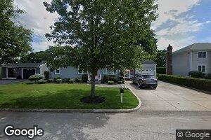 6 River St, Bristol, RI 02809