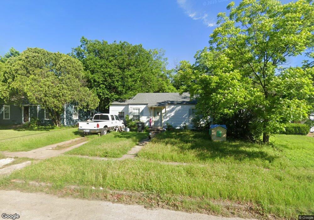 440 Bales St, Cleburne, TX 76033 - photo 1