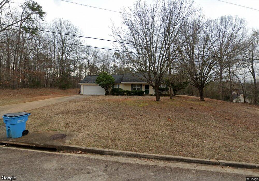 205 Timber Wolf Ct, Locust Grove, GA 30248 - photo 1