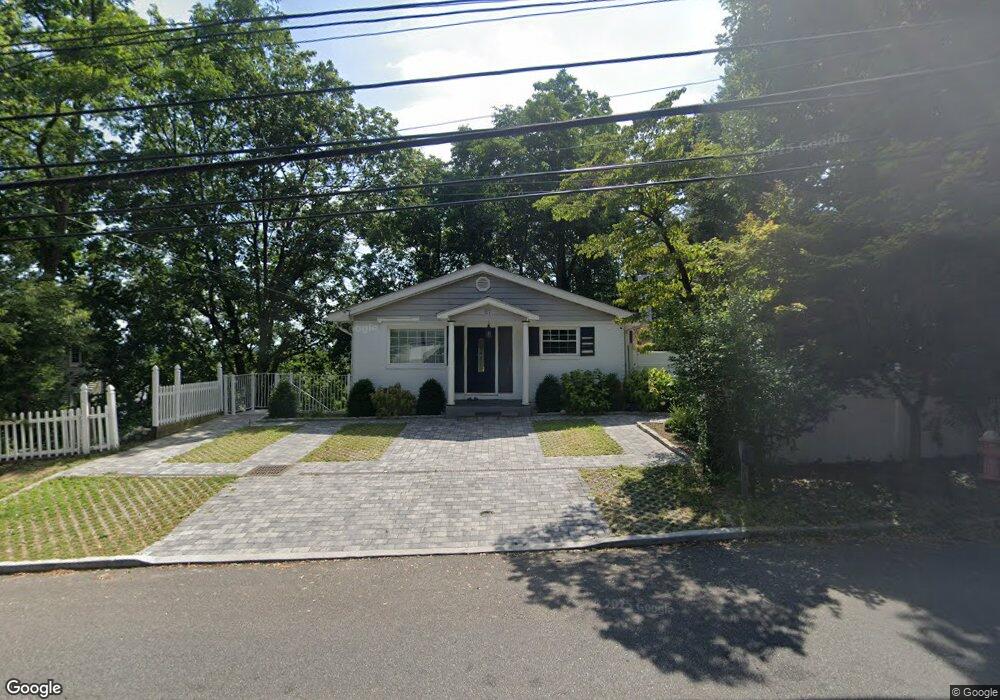 87 Sands Point Rd, Port Washington, NY 11050 - photo 1