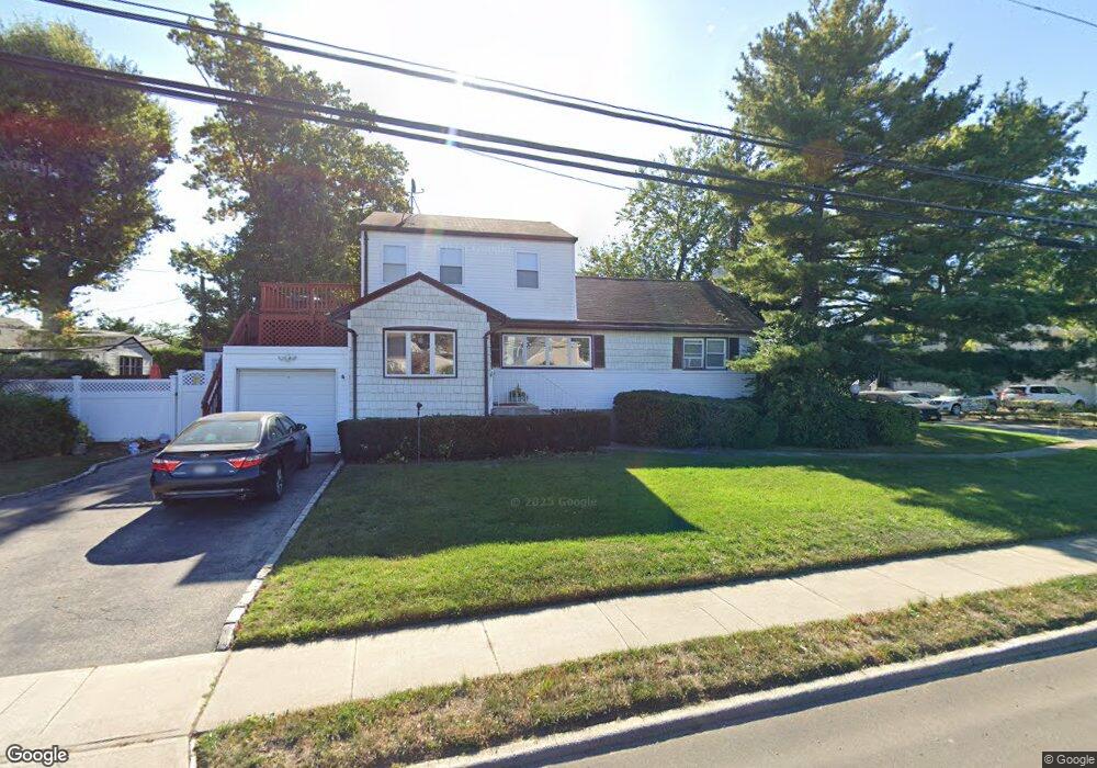 70 Chatham Rd, Hewlett, NY 11557 - photo 1