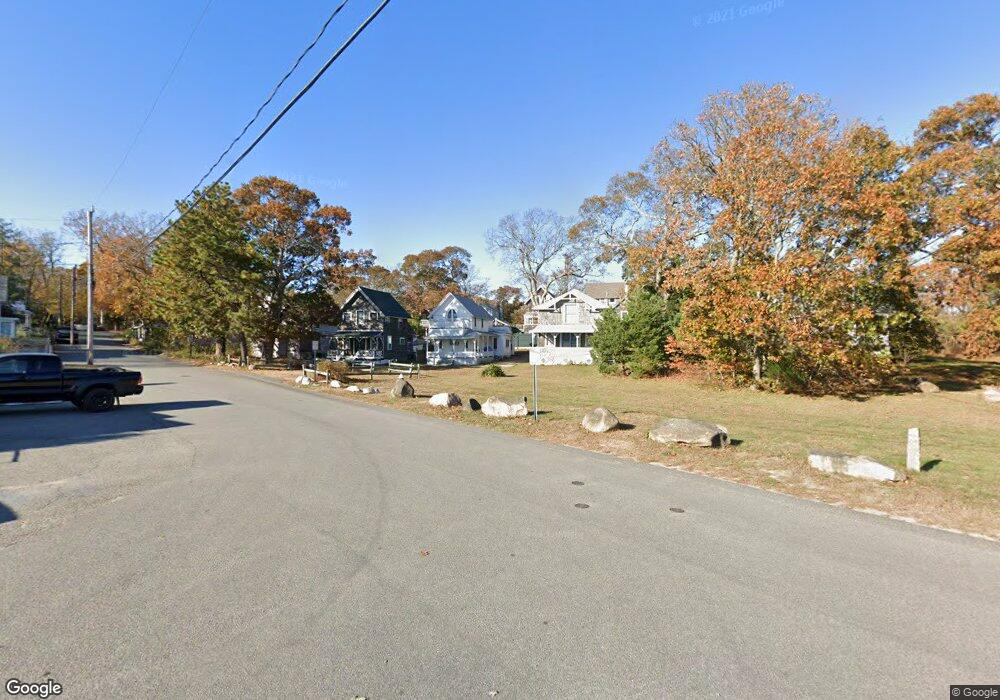 13 Wayland Ave, Oak Bluffs, MA 02557 - photo 1