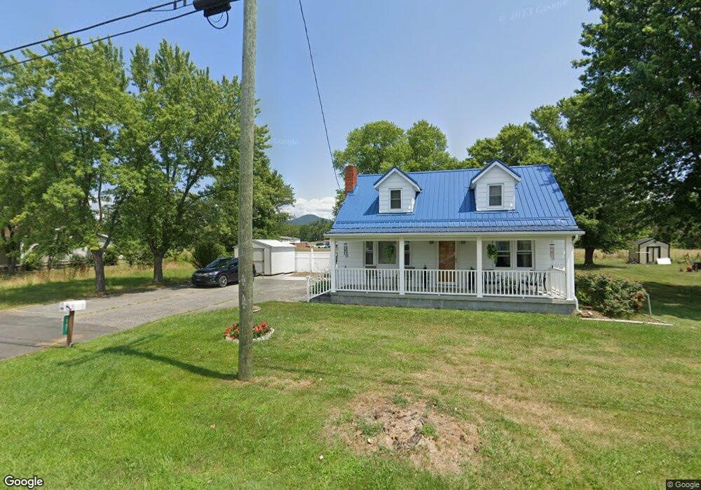 307 Maple Ave, Moorefield, WV 26836 - photo 1