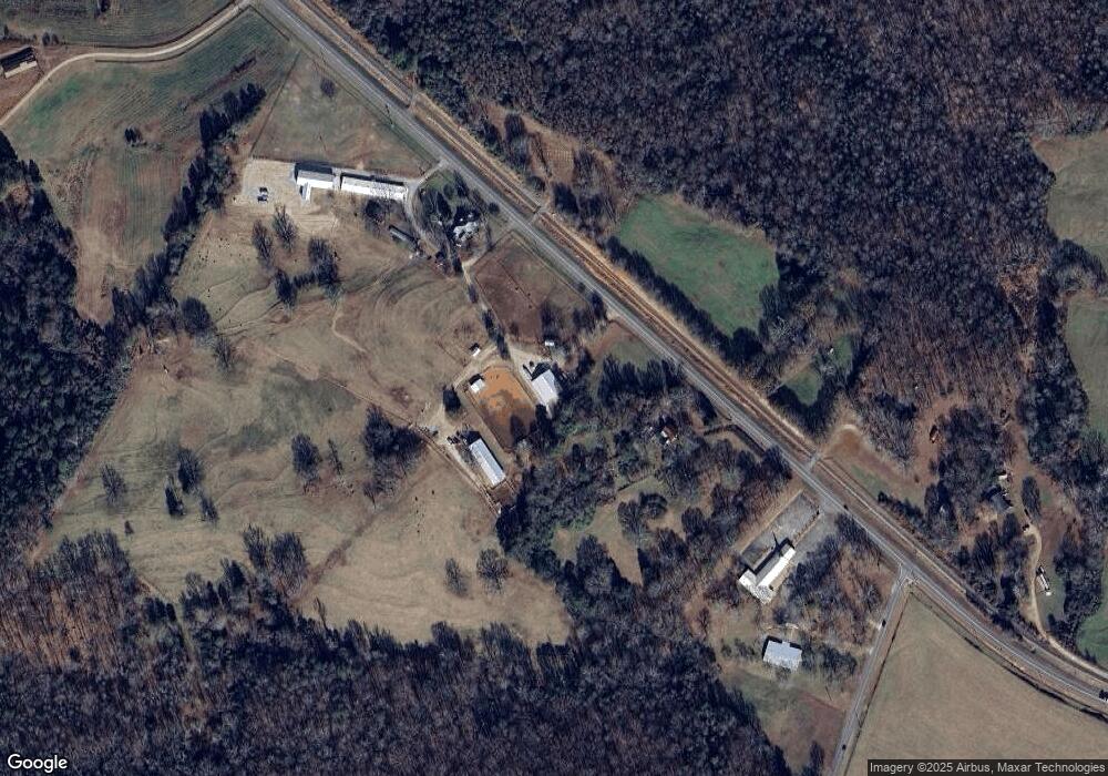 10325 Gillsville Rd, Maysville, GA 30558 - photo 1