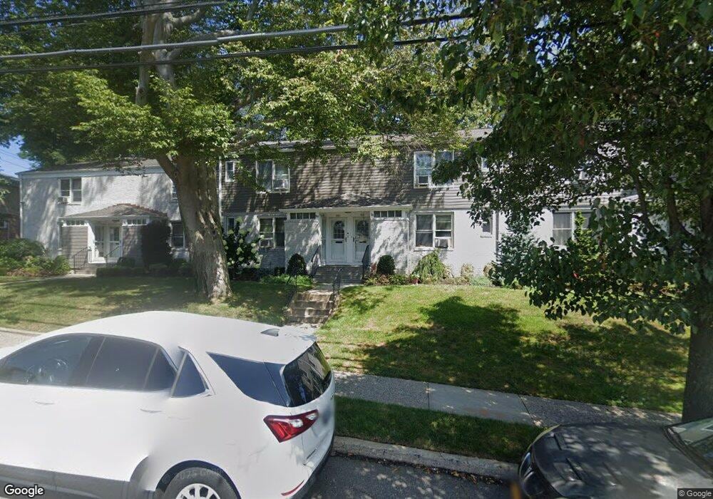 82 Sea Cliff Ave unit U, Glen Cove, NY 11542 - photo 1