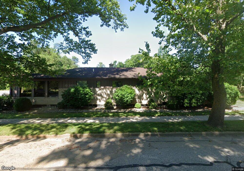 1324 S Park St, Kalamazoo, MI 49001 - photo 1