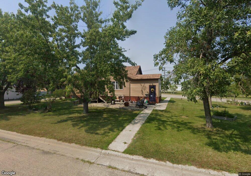 1439 11th St SE, Jamestown, ND 58401 - photo 1