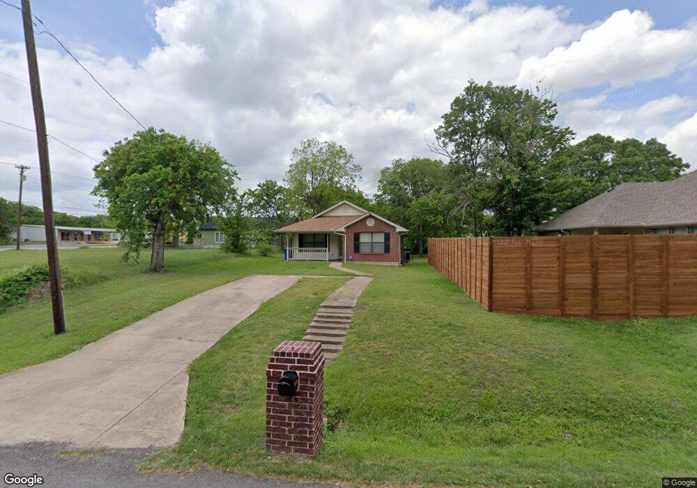 304 Houston St, Ennis, TX 75119 - photo 1
