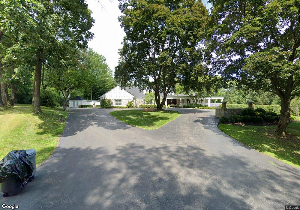 1400 Echo Ln, Bloomfield Hills, MI 48302 - photo 1