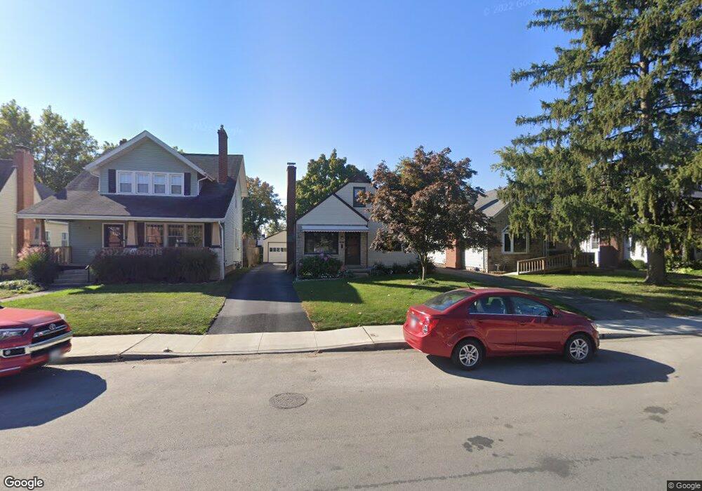 2927 Parkside Rd, Columbus, OH 43204 - photo 1