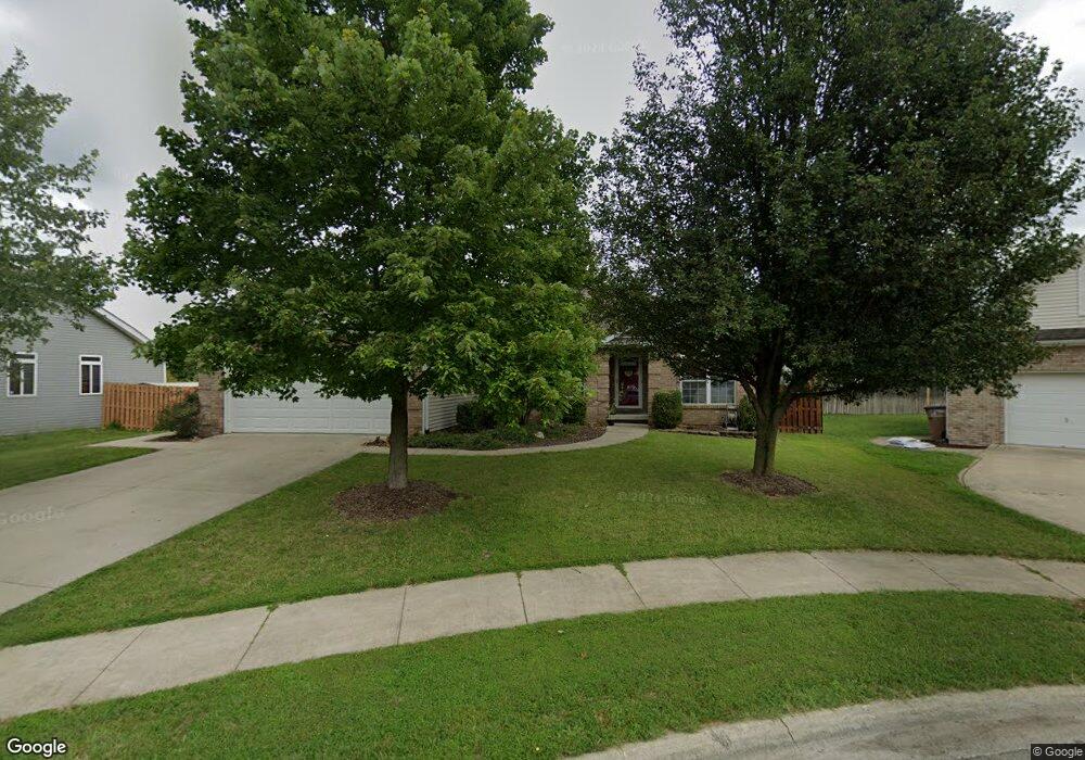 2223 Mcclennan Ct S, Columbus, IN 47203 - photo 1