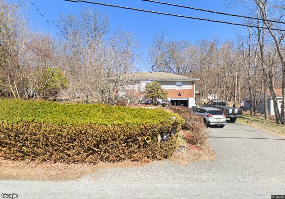 5 Beaverbrook Rd, New Windsor, NY 12553 - photo 1