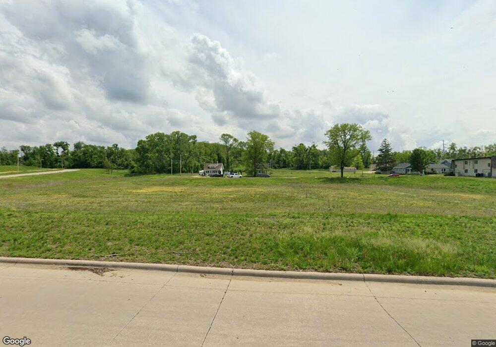 65 21st Ave SW, Cedar Rapids, IA 52404 - photo 1