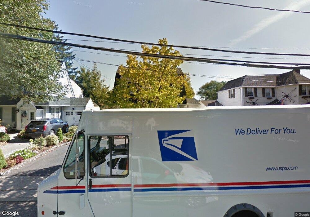 98 Elton Rd, Garden City, NY 11530 - photo 1