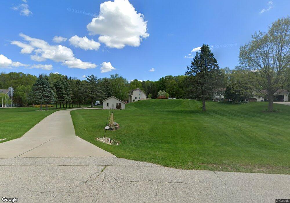 4800 Susan Lee Ct, West Bend, WI 53090 - photo 1