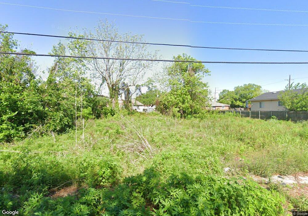 2932 Clouet St, New Orleans, LA 70126 - photo 1