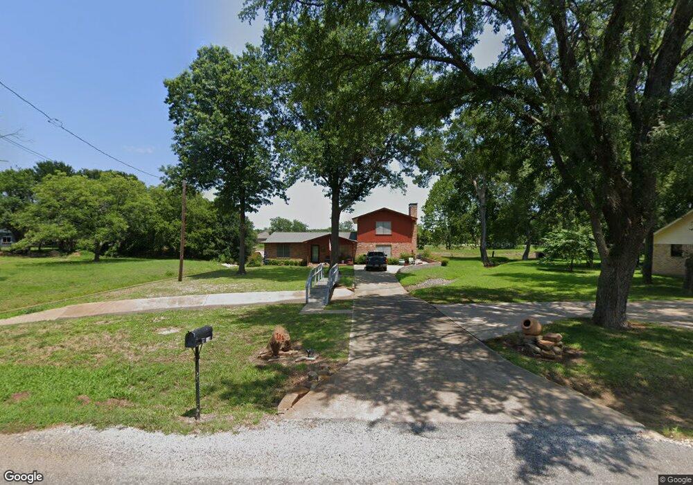 704 Pearce Dr, Pottsboro, TX 75076 - photo 1