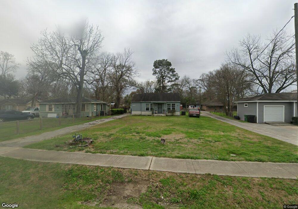 816 Apache St, Houston, TX 77022 - photo 1