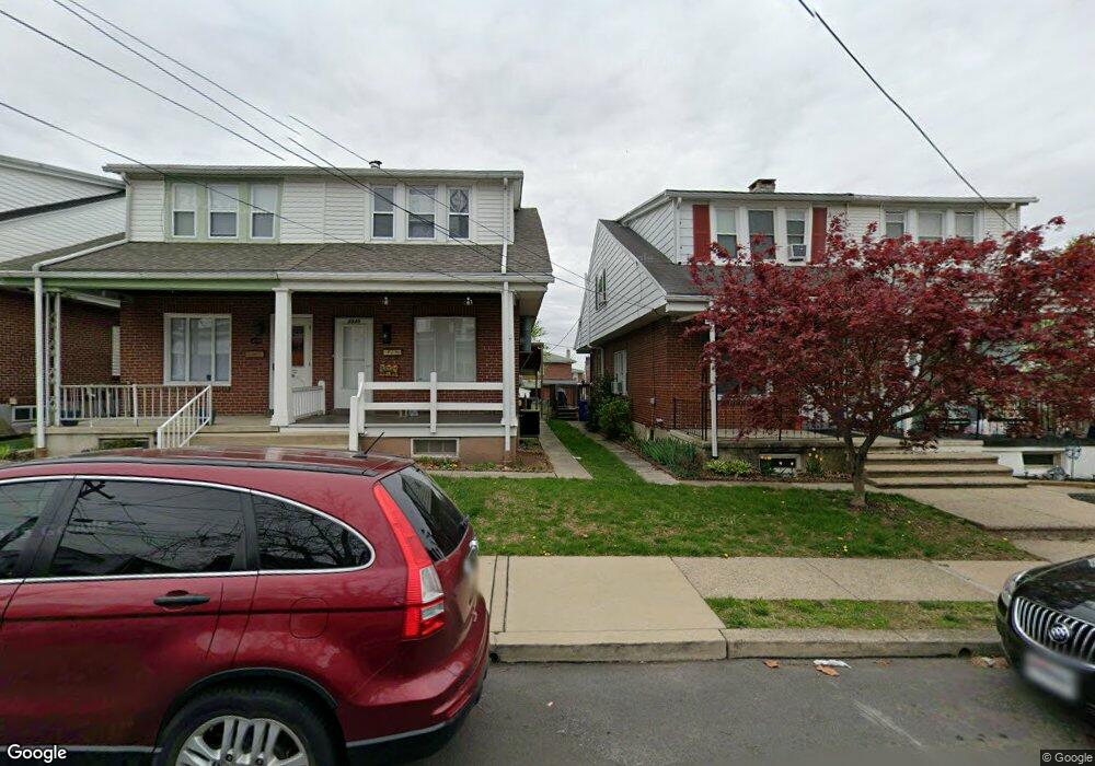 3532 Ridgeway St, Reading, PA 19605 - photo 1