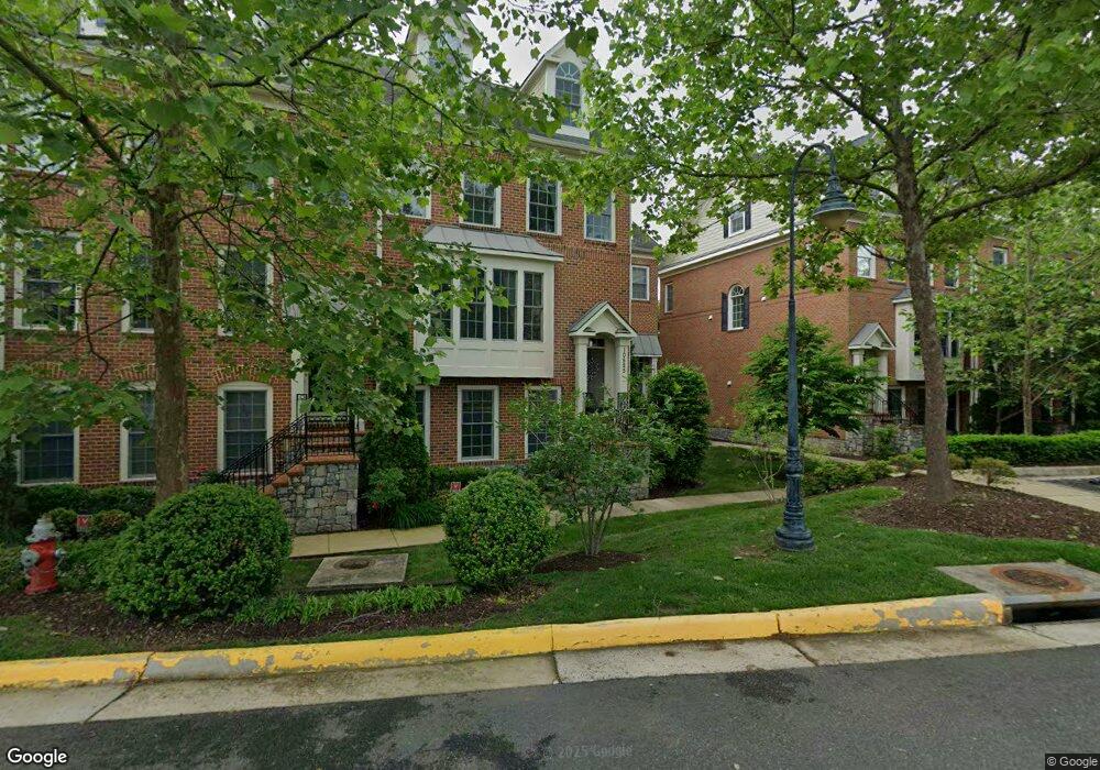 10629 Yorktown Dr, Fairfax, VA 22030 - photo 1