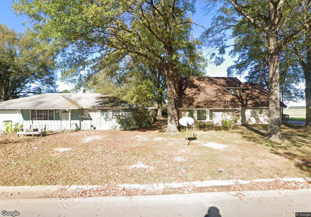 202 Truman St, Stuttgart, AR 72160 - photo 1