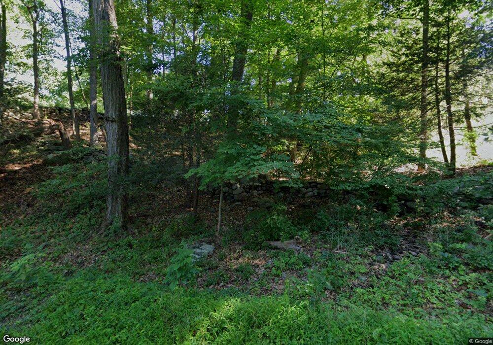 32 Wayside Ln, Redding, CT 06896 - photo 1