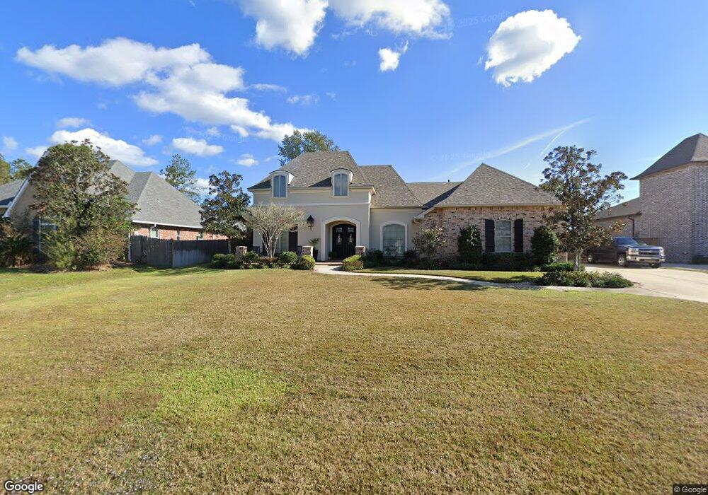 588 S Caleb Dr, Slidell, LA 70461 - photo 1