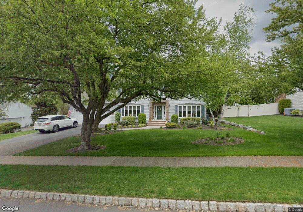 Sold $1,025,000 • Co-Listing Agent