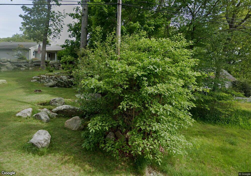 27 N Broad St, Pawcatuck, CT 06379 - photo 1