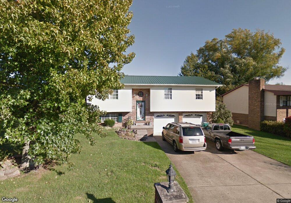 102 Moorefield Place, Scott Depot, WV 25560 - photo 1