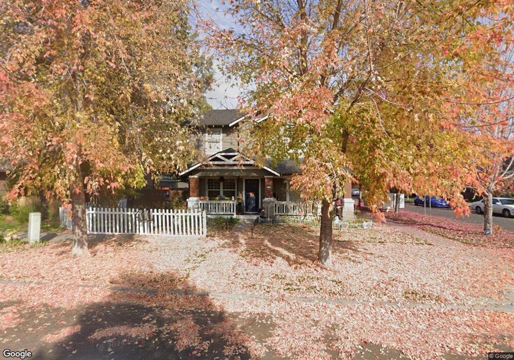 3010 NE Rainier Dr, Bend, OR 97701 - photo 1