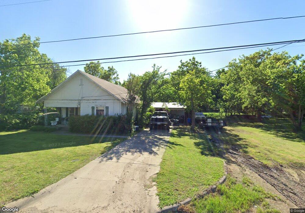 801 S Taylor St, Gainesville, TX 76240 - photo 1