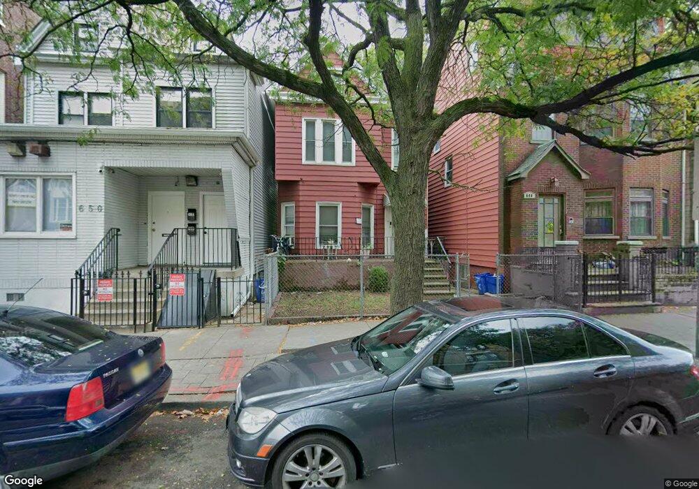 648 Bergen Ave unit 2, Jersey City, NJ 07304 - photo 1