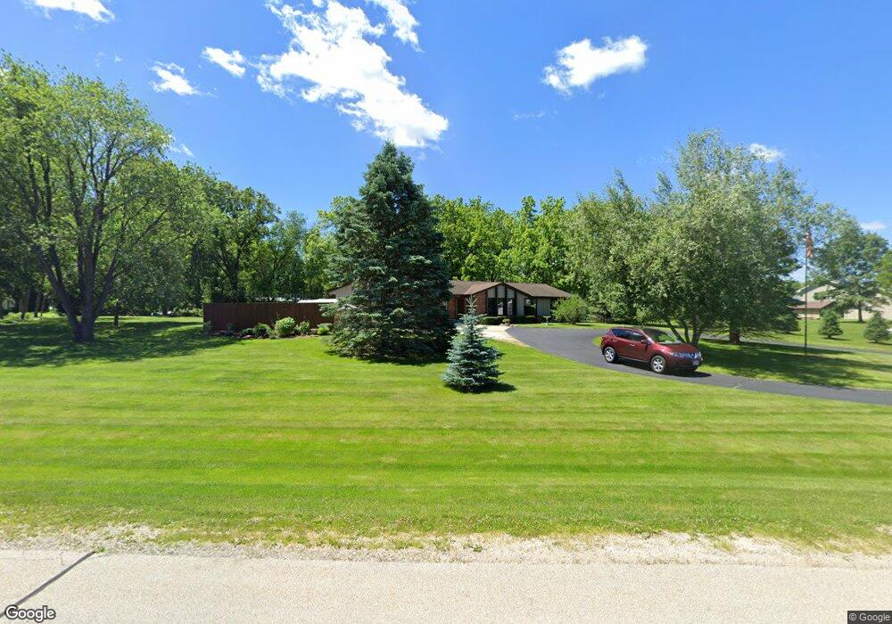 1322 Jensen Ct, Delafield, WI 53018 - photo 1